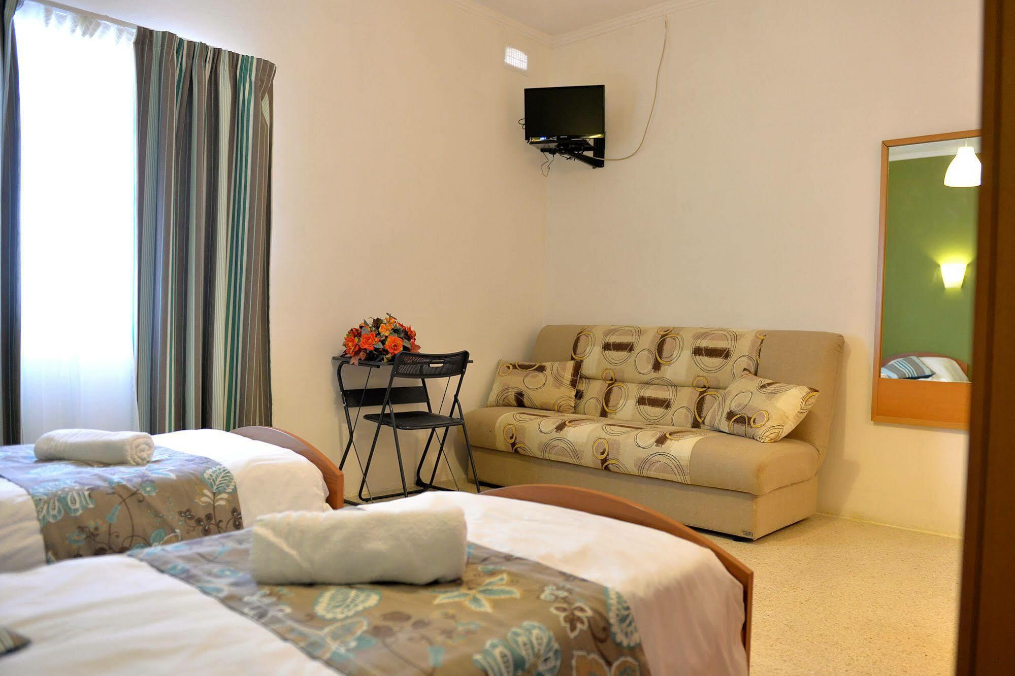 Sunstone Boutique Guest House Bugibba Exterior photo